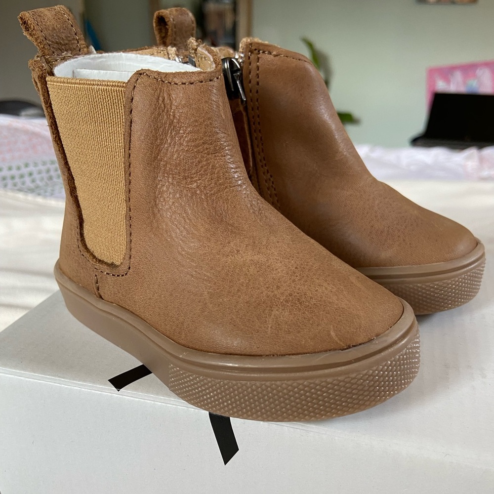 Freshly Picked Chelsea Boot in Weathered Brown 5T